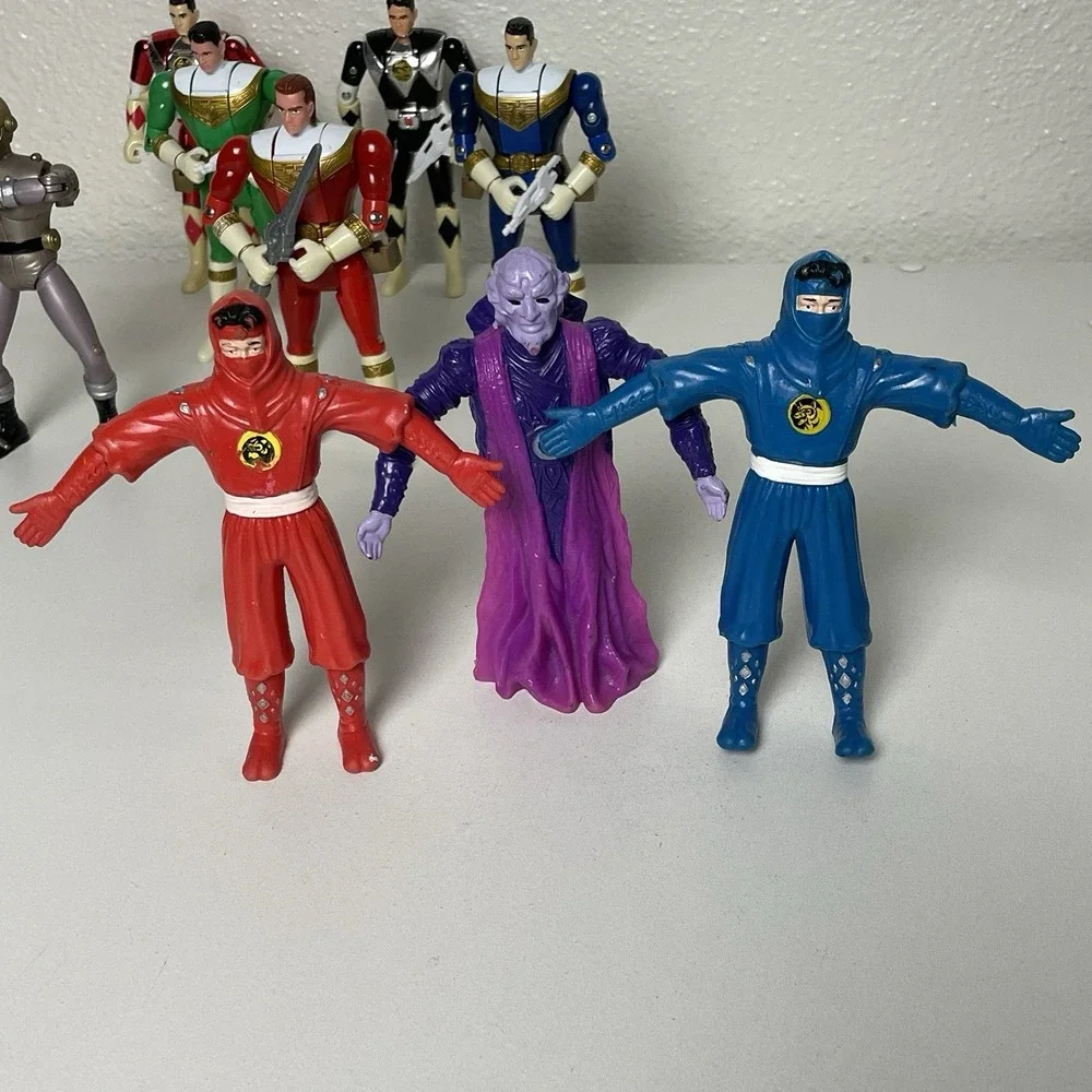 Mighty Morphin Power Rangers MMPR Action Figures Weapons Lot VINTAGE